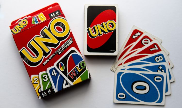 Uno karetní hra, jak se hraje, pravidla a význam karet