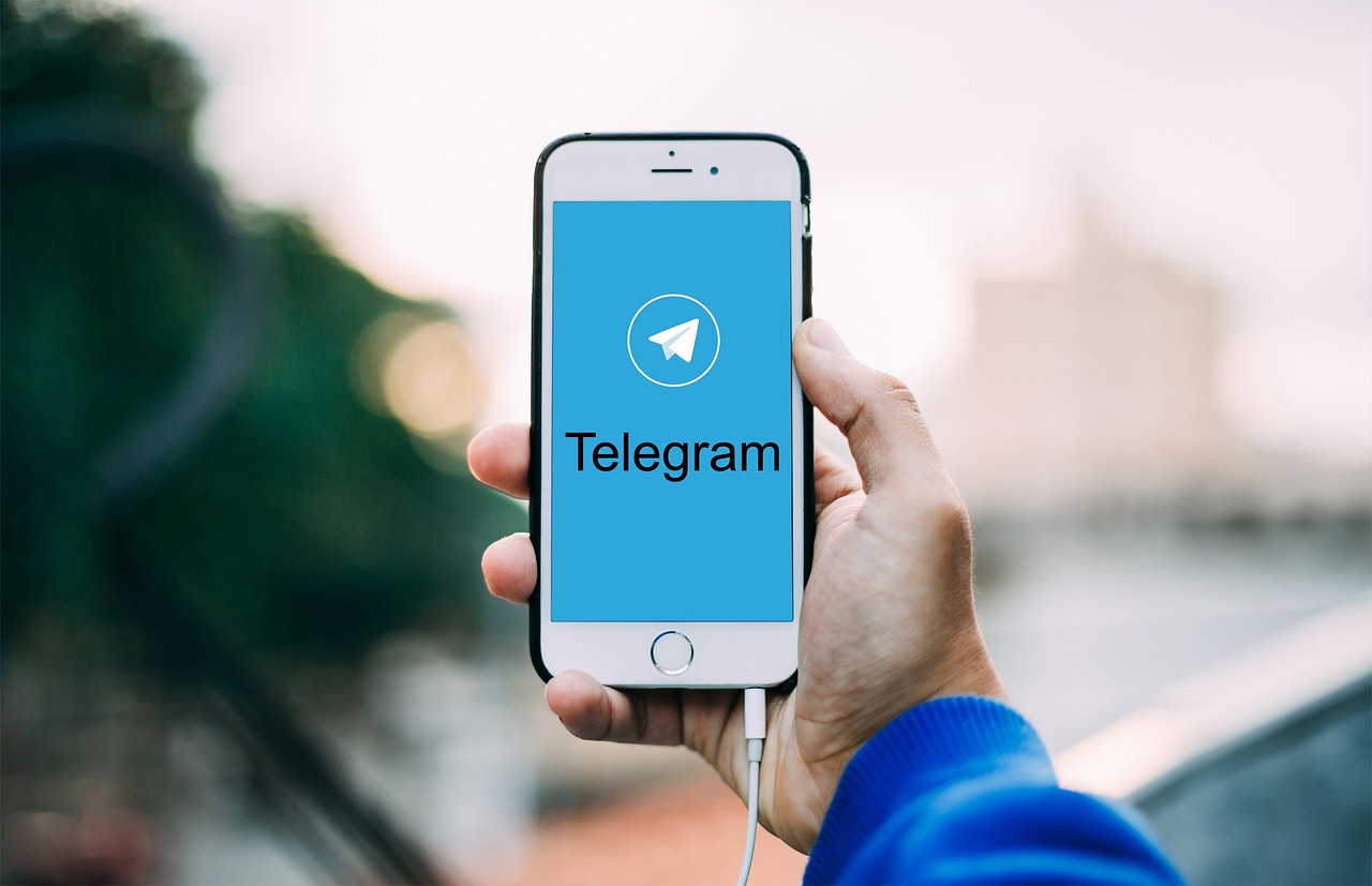 Aplikace na chat Telegram. Aplikace na chatovaní